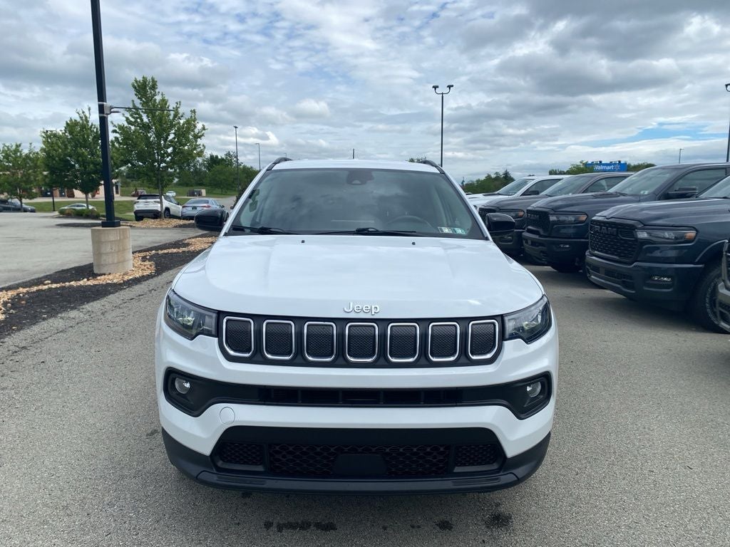 2022 Jeep Compass Latitude Lux
