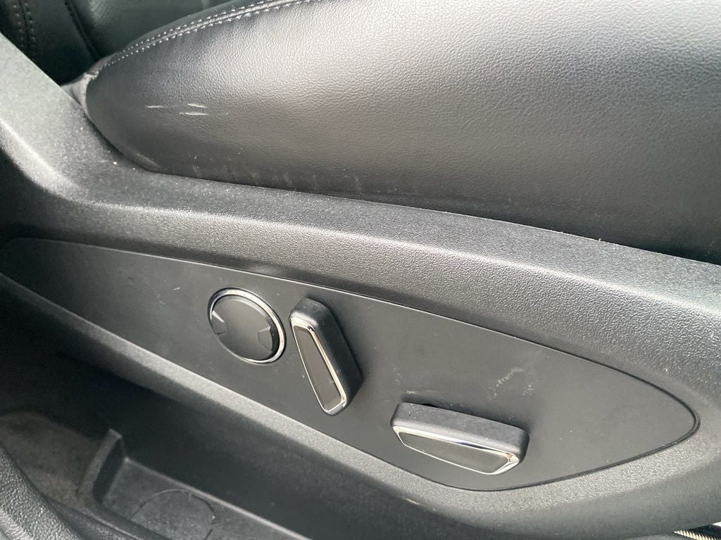 2015 Lincoln MKC Base