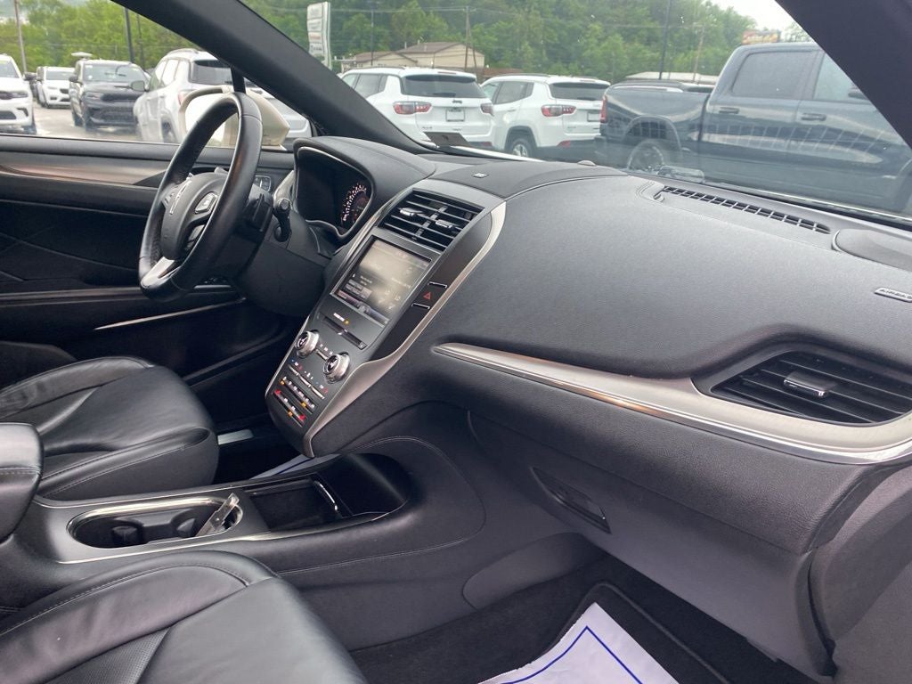 2015 Lincoln MKC Base