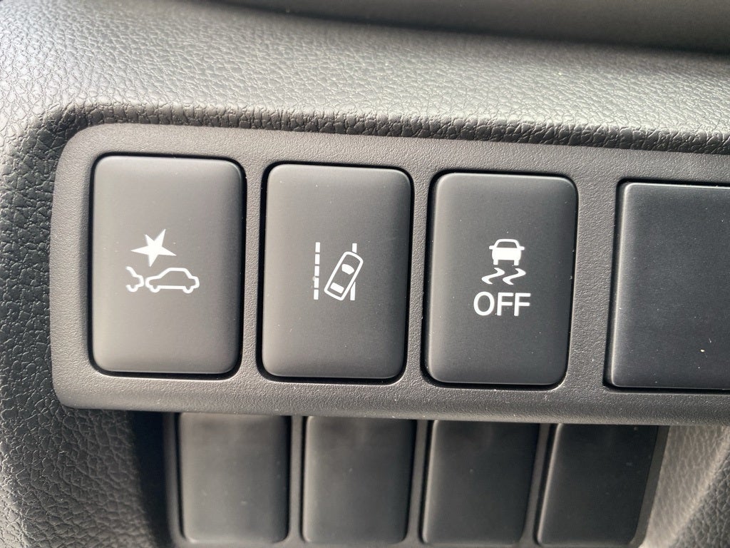 2024 Mitsubishi Eclipse Cross LE