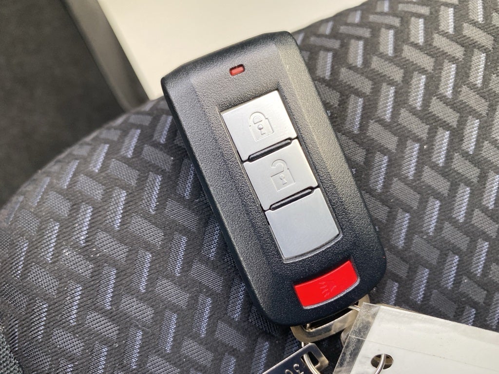 2024 Mitsubishi Eclipse Cross LE