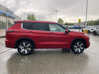 2025 Mitsubishi Outlander SEL