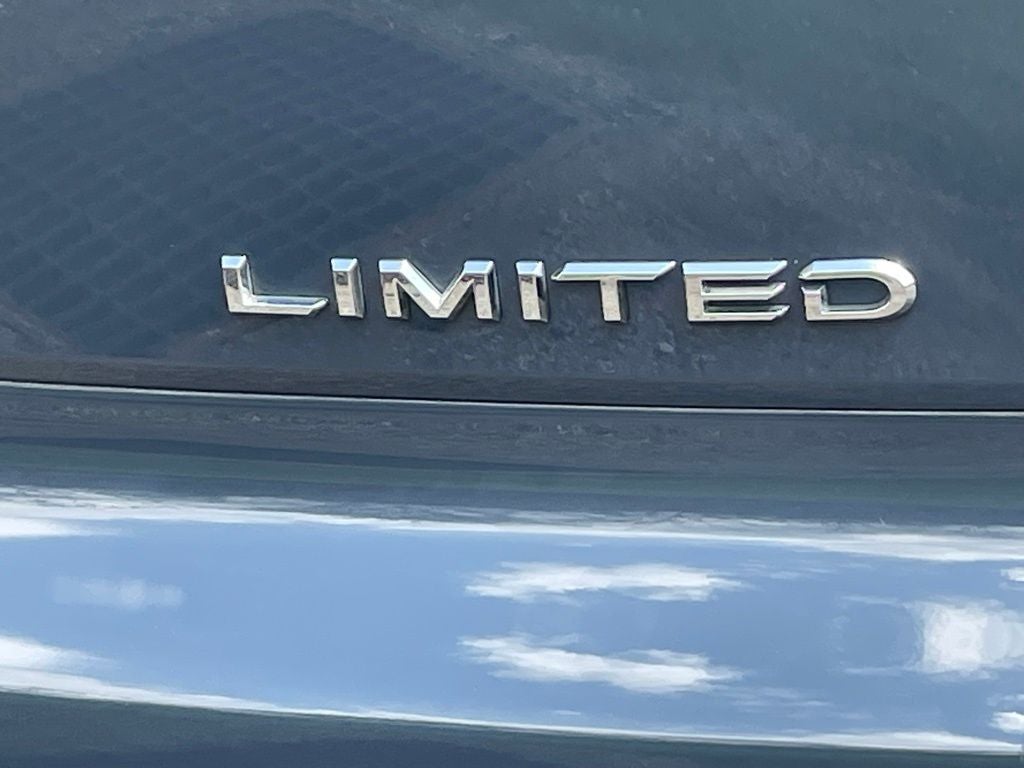 2025 Toyota Crown Signia Limited