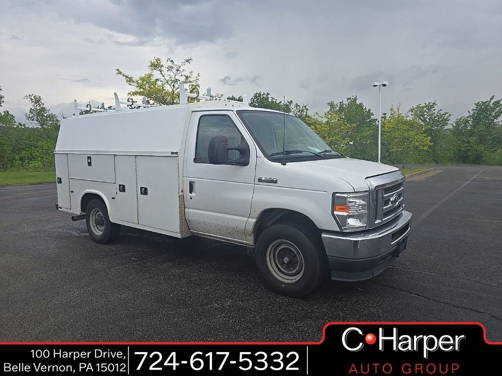 2022 Ford E-350SD Base Cutaway