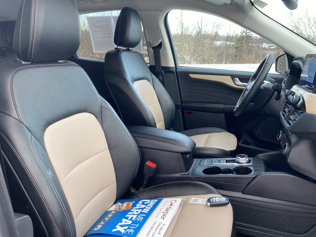 2022 Ford Escape Titanium