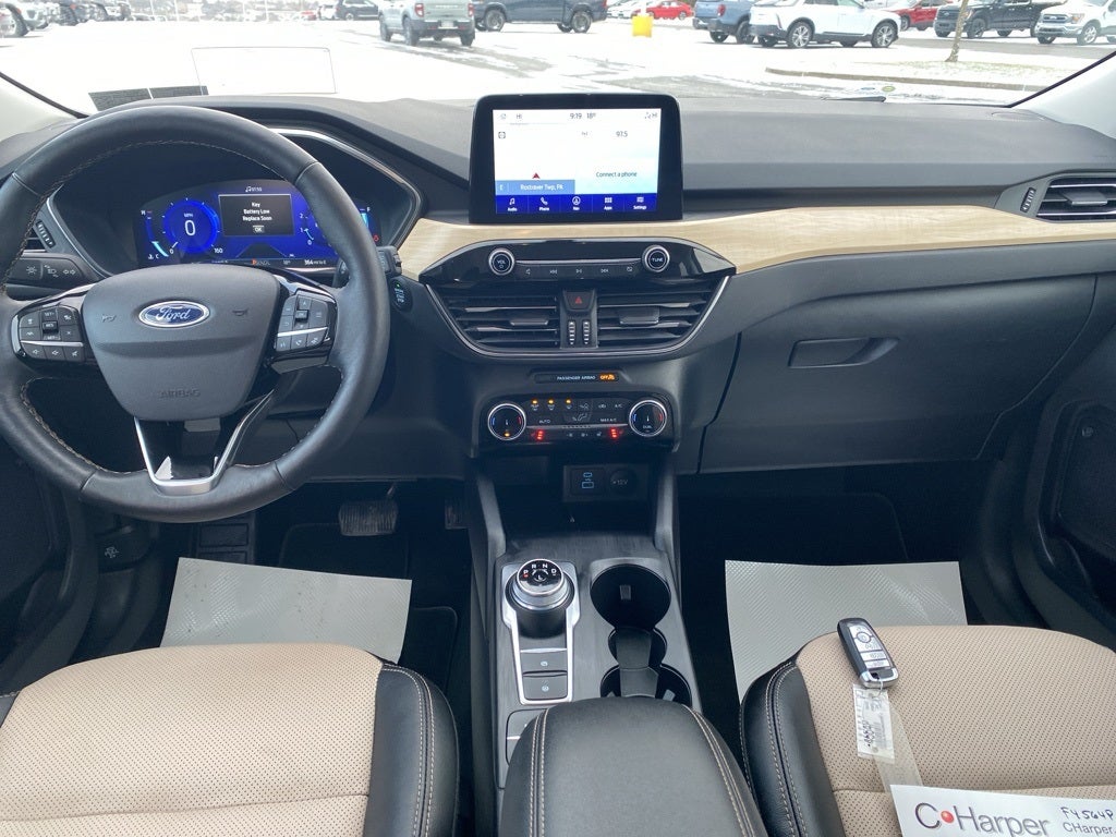 2022 Ford Escape Titanium