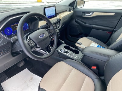 2022 Ford Escape Titanium
