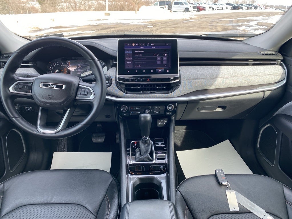 2022 Jeep Compass Latitude Lux