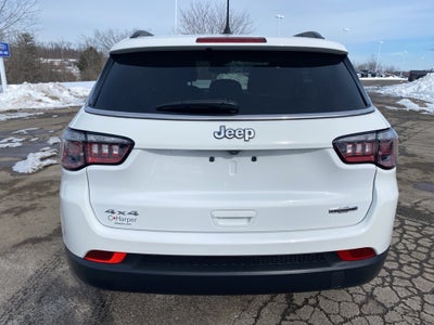 2022 Jeep Compass Latitude Lux