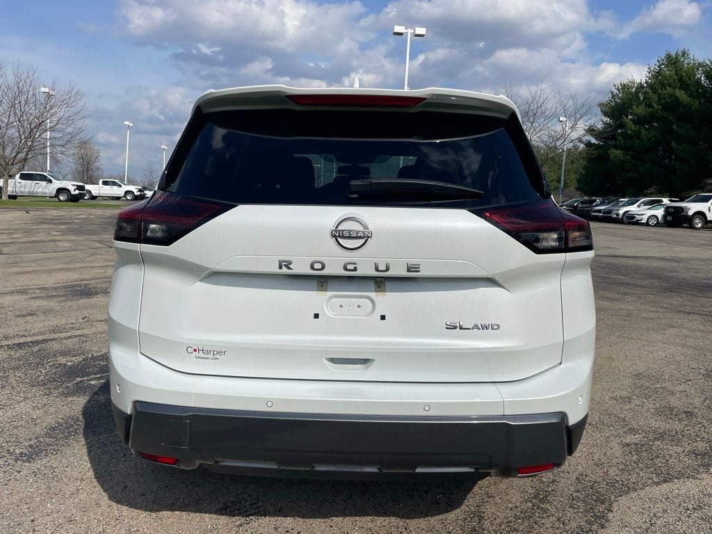2024 Nissan Rogue SL