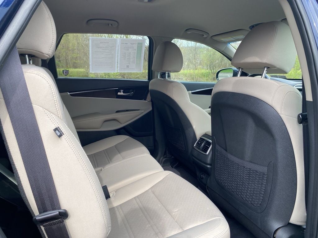2020 Kia Sorento LX