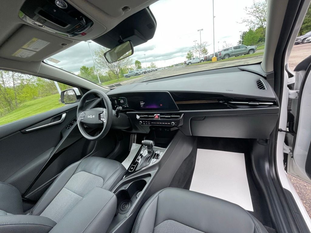 2024 Kia Niro EX Touring