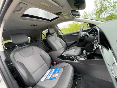 2024 Kia Niro EX Touring