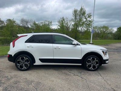 2024 Kia Niro EX Touring