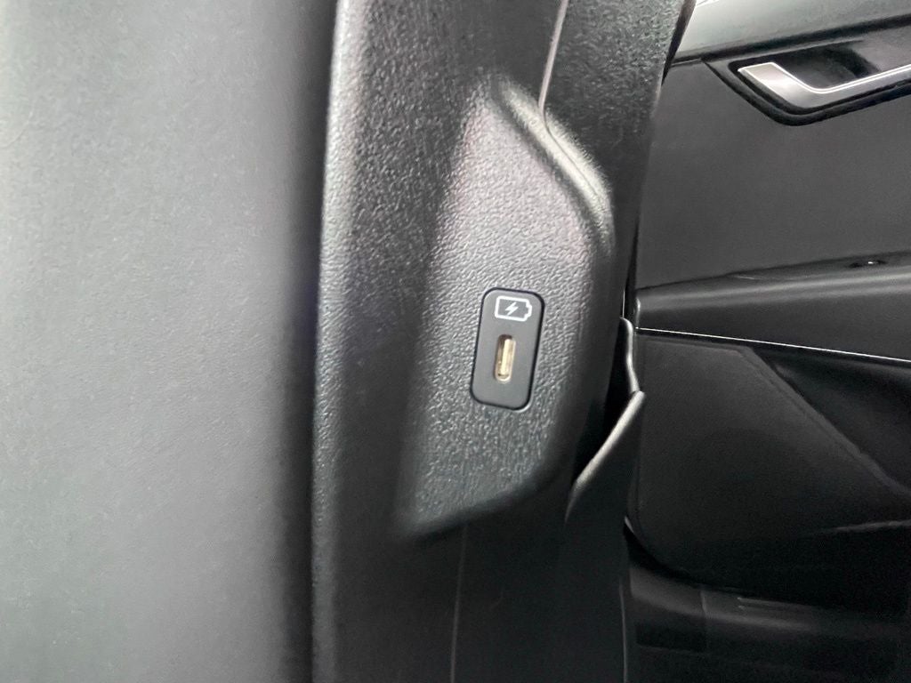 2024 Kia Niro EX Touring