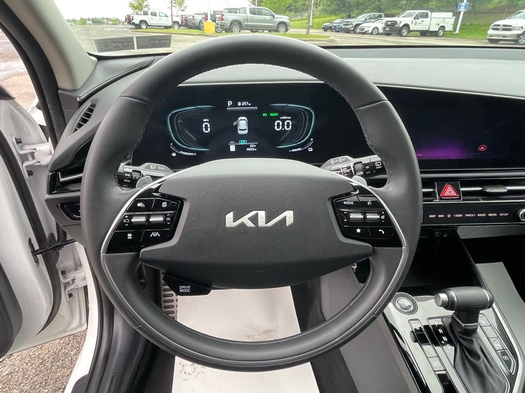 2024 Kia Niro EX Touring