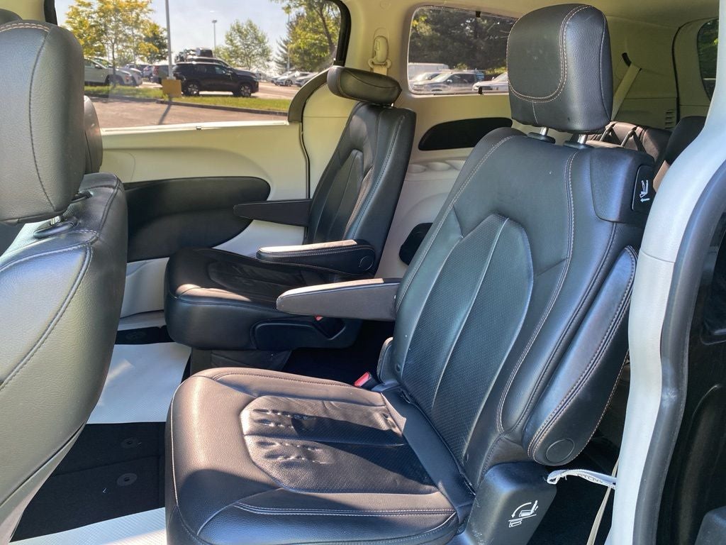 2020 Chrysler Pacifica Touring L