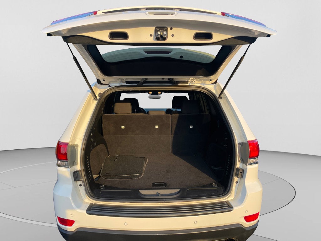2019 Jeep Grand Cherokee Laredo E 4x4