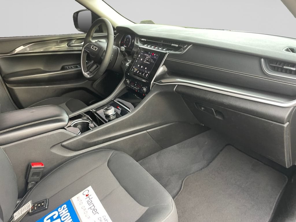 2023 Jeep Grand Cherokee L Laredo 4x4