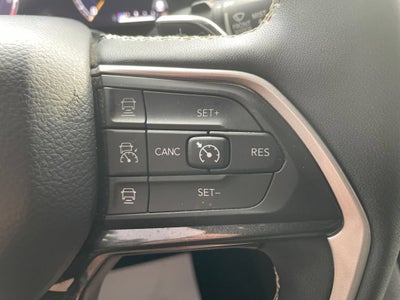 2023 Jeep Grand Cherokee L Laredo 4x4