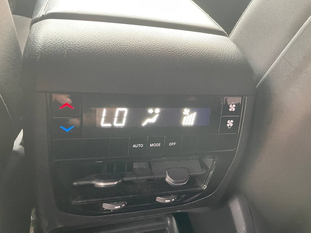 2023 Jeep Grand Cherokee L Laredo 4x4