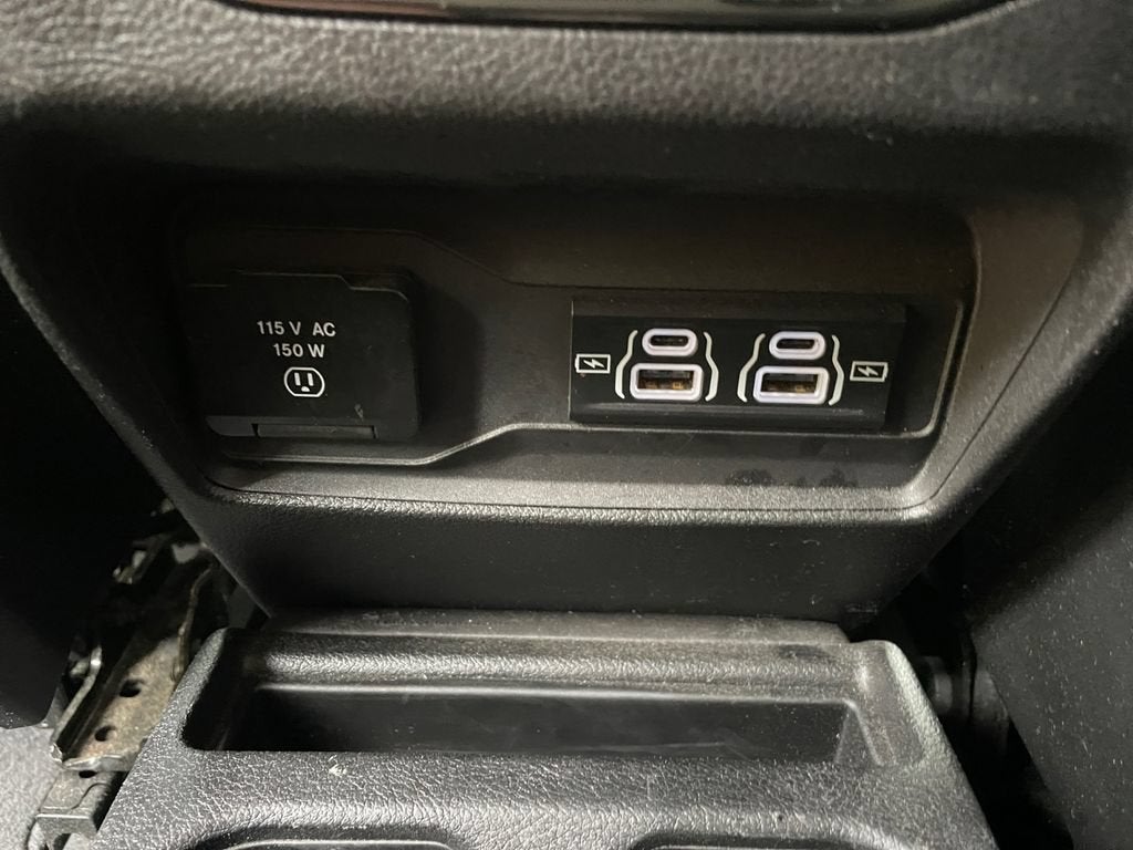 2023 Jeep Grand Cherokee L Laredo 4x4