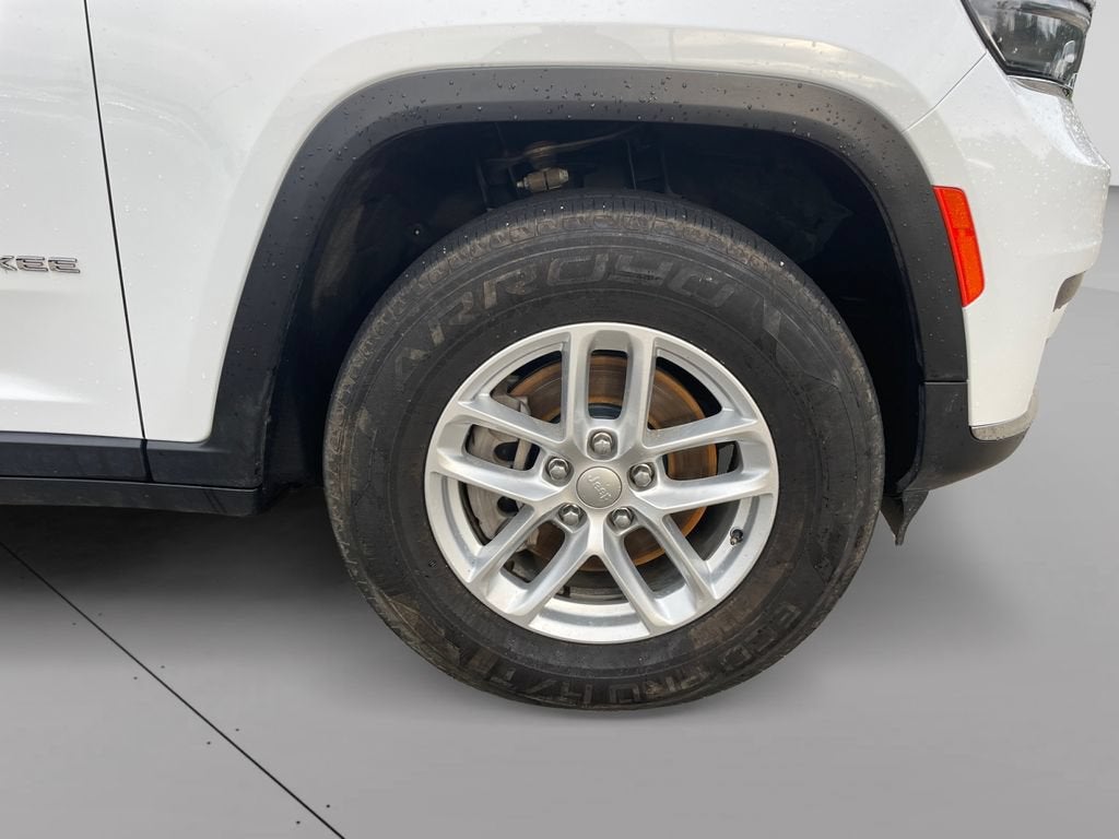 2023 Jeep Grand Cherokee L Laredo 4x4