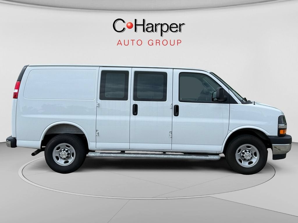 2025 Chevrolet Express Cargo WT