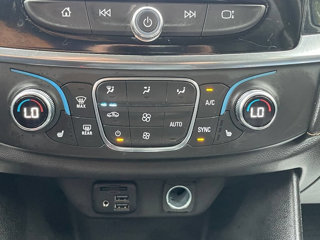 2021 Chevrolet Traverse RS