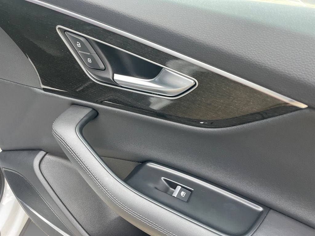 2023 Audi Q7 Premium Plus 45 TFSI quattro Tiptronic