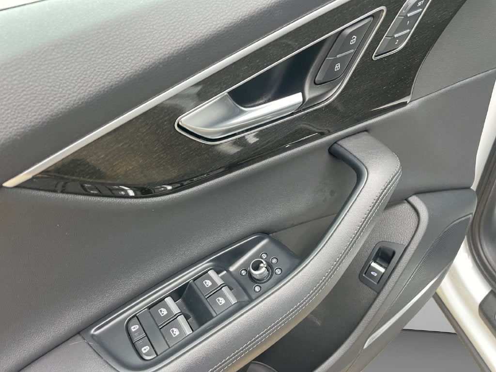 2023 Audi Q7 Premium Plus 45 TFSI quattro Tiptronic