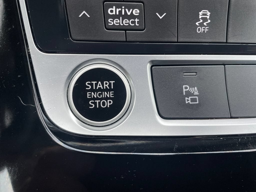 2023 Audi Q7 Premium Plus 45 TFSI quattro Tiptronic