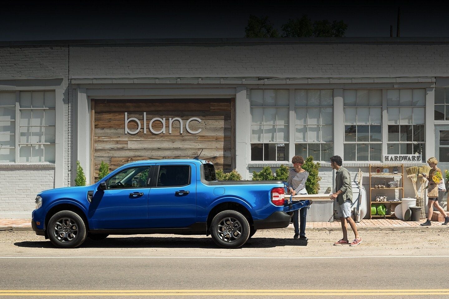 2024 Ford Maverick Multi-Position Tailgate